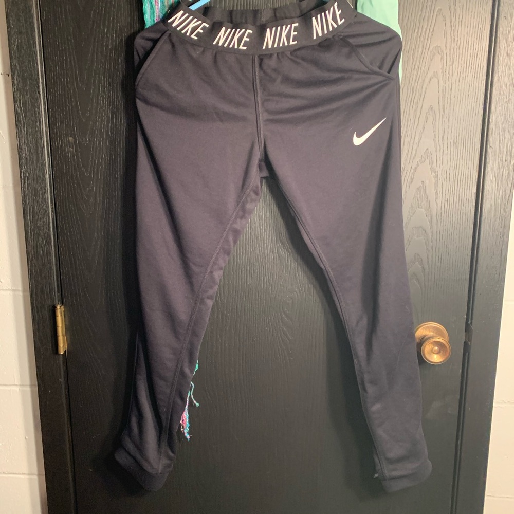Girls Nike joggers